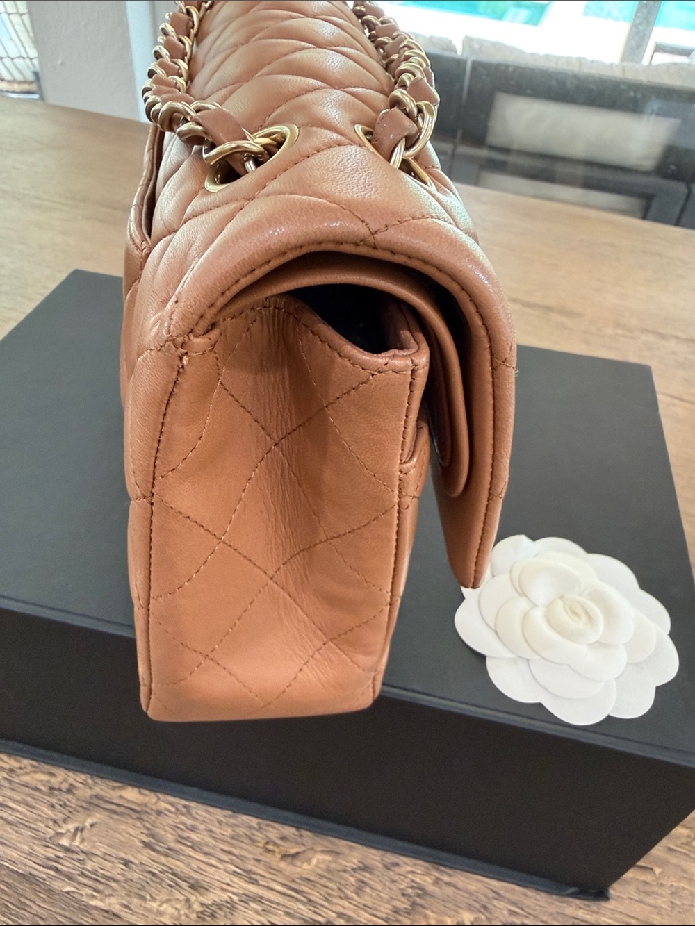 CHANEL small double flap with gold hardware - Picture 9 of 12